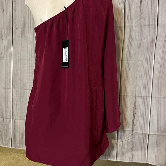 Guess by Marciano One Shoulder Dress Size XS NWT - Picture 4 of 6